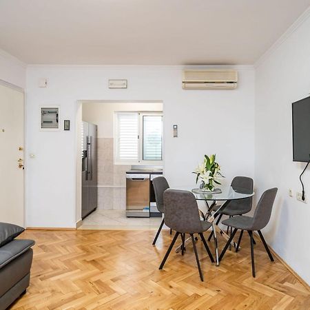 Apartman Knego With Parking Dubrovnik Exterior foto