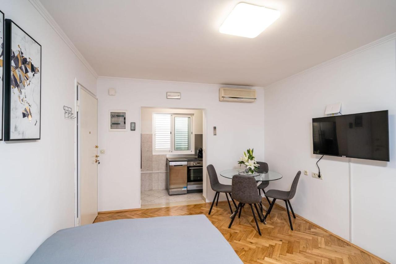 Apartman Knego With Parking Dubrovnik Exterior foto